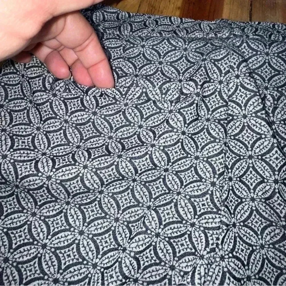 Banana Republic Sloan Fit Floral Abstract Pattern Navy and gray Pants - Picture 5 of 12